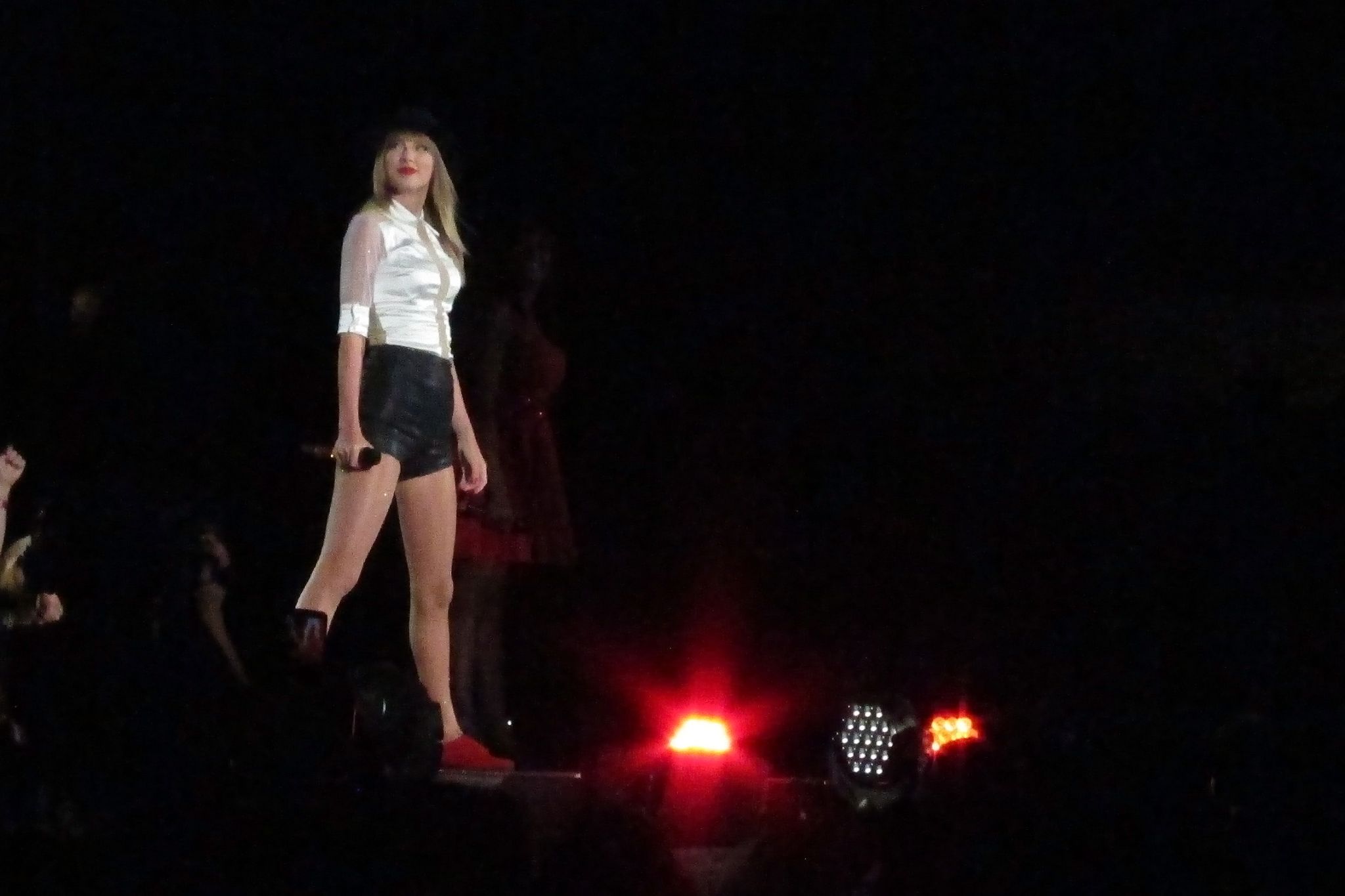 REDTour08