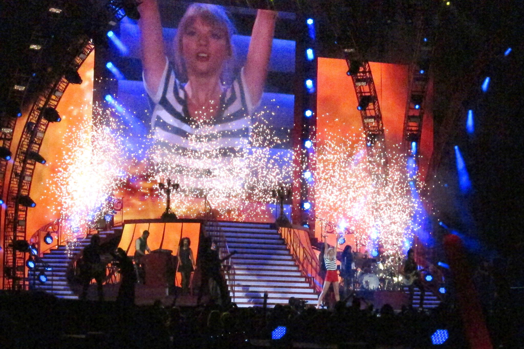 REDTour21