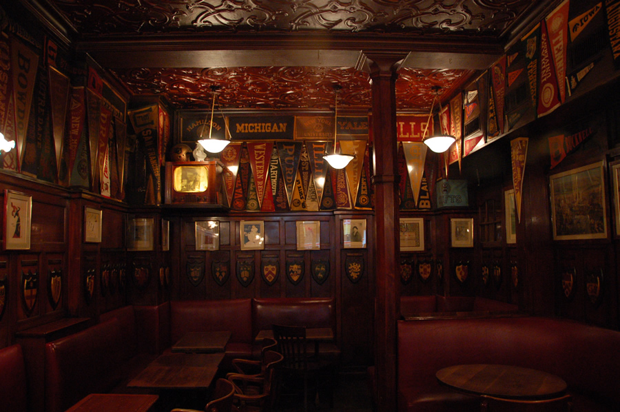 214 Harry's New York Bar